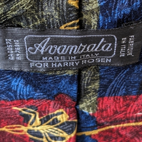 Avansata for Harry Rosen Silk tie. Art to wear.  Gold floral abstract design - Picture 2 of 5